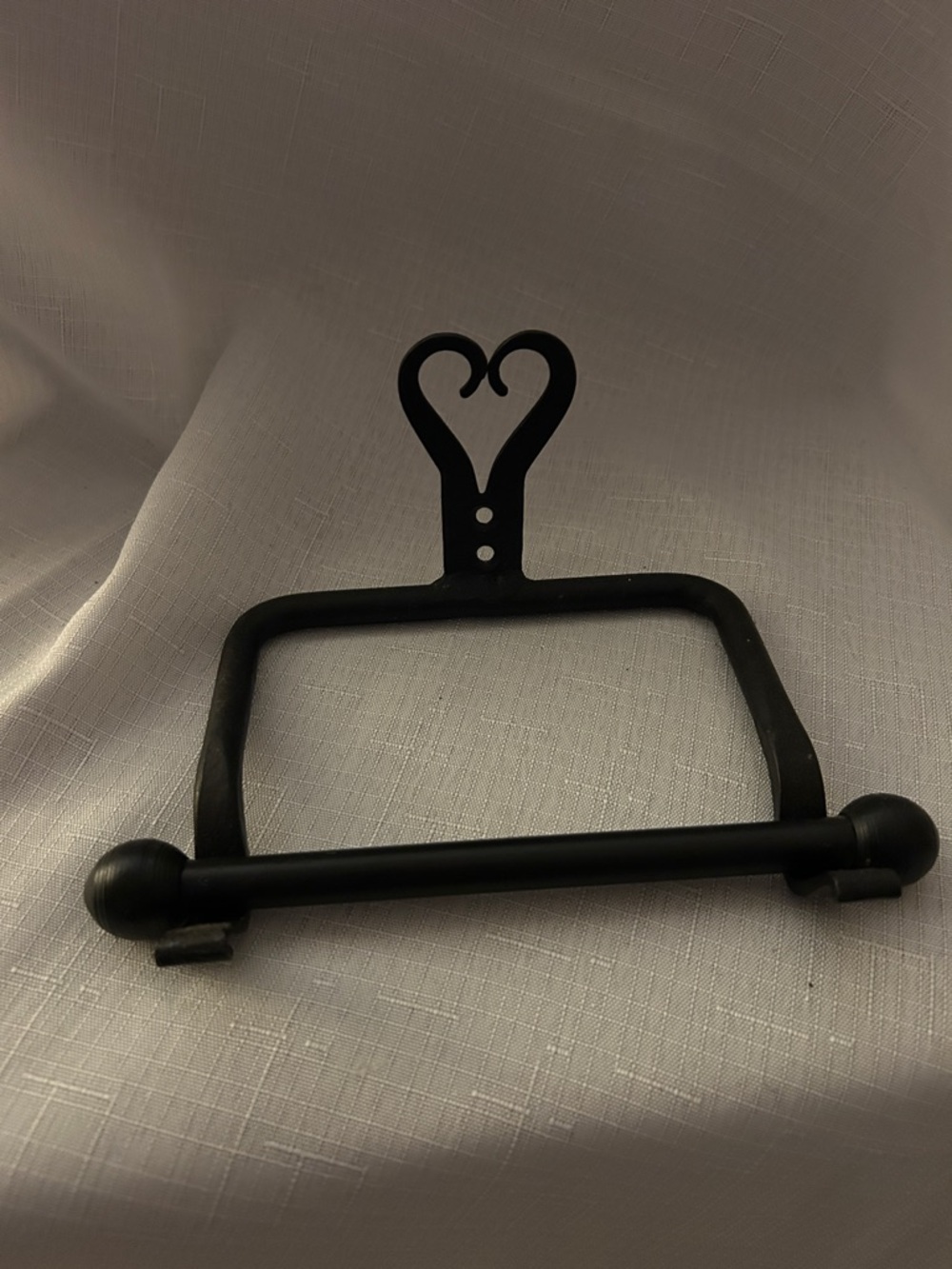 Black Heart Accent Wall Towel Holder